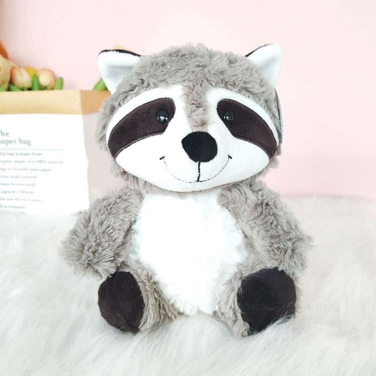 Плюшевая игрушка енот с большим пушистым хвостом